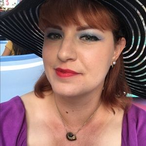 Meet your Posher, Ariel